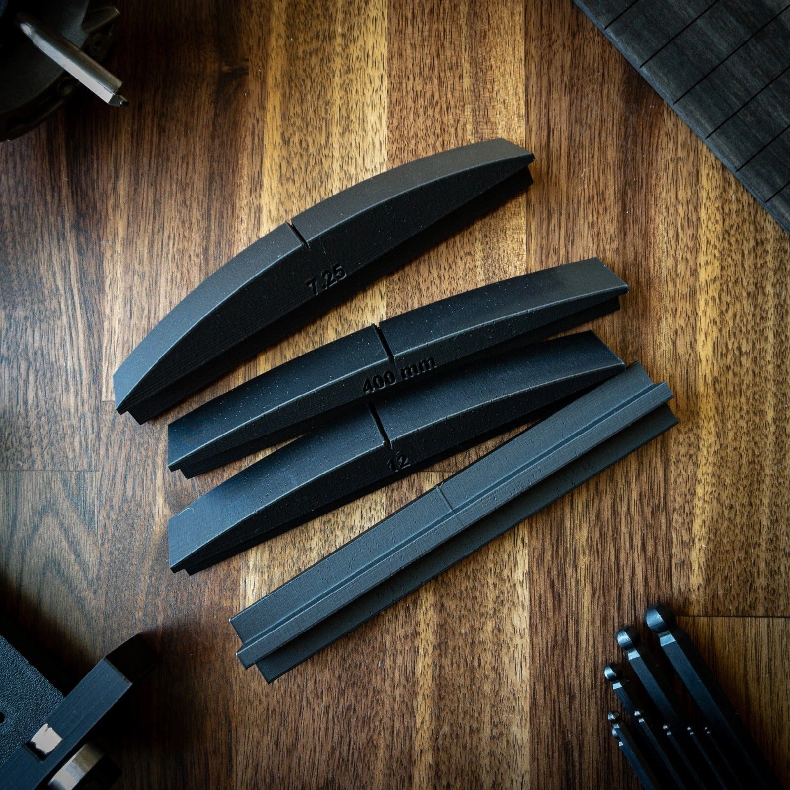 T-shaped radius inserts in 7.25", 400mm, and 12" radii